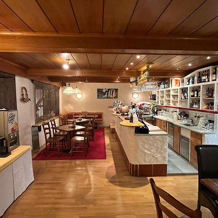 Gasthof-Pension Alt Kirchheim บาด ไคลน์เคิร์ชไฮม์ ภายนอก รูปภาพ