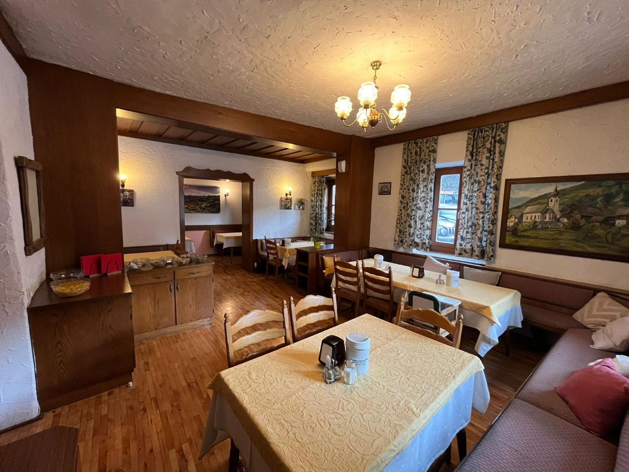 Gasthof-Pension Alt Kirchheim บาด ไคลน์เคิร์ชไฮม์ ภายนอก รูปภาพ